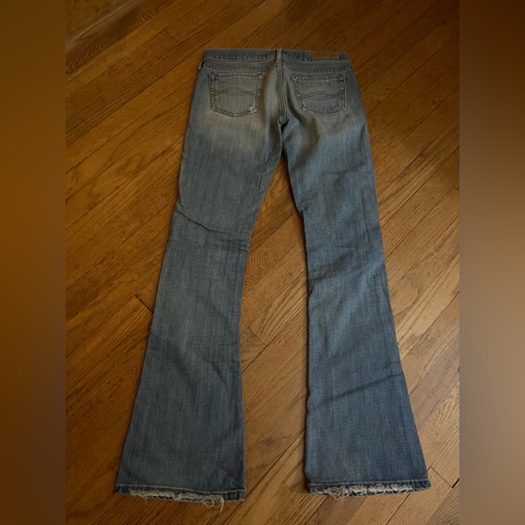 Vintage low rise distressed flare - Picture 2 of 5